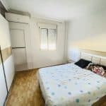Dormitorio principal del piso en Cantillana
