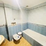 Baño del piso en Cantillana